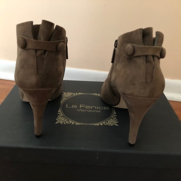 Women's suede boots. Booties. Leather. Size 10 - Picture 3 of 8